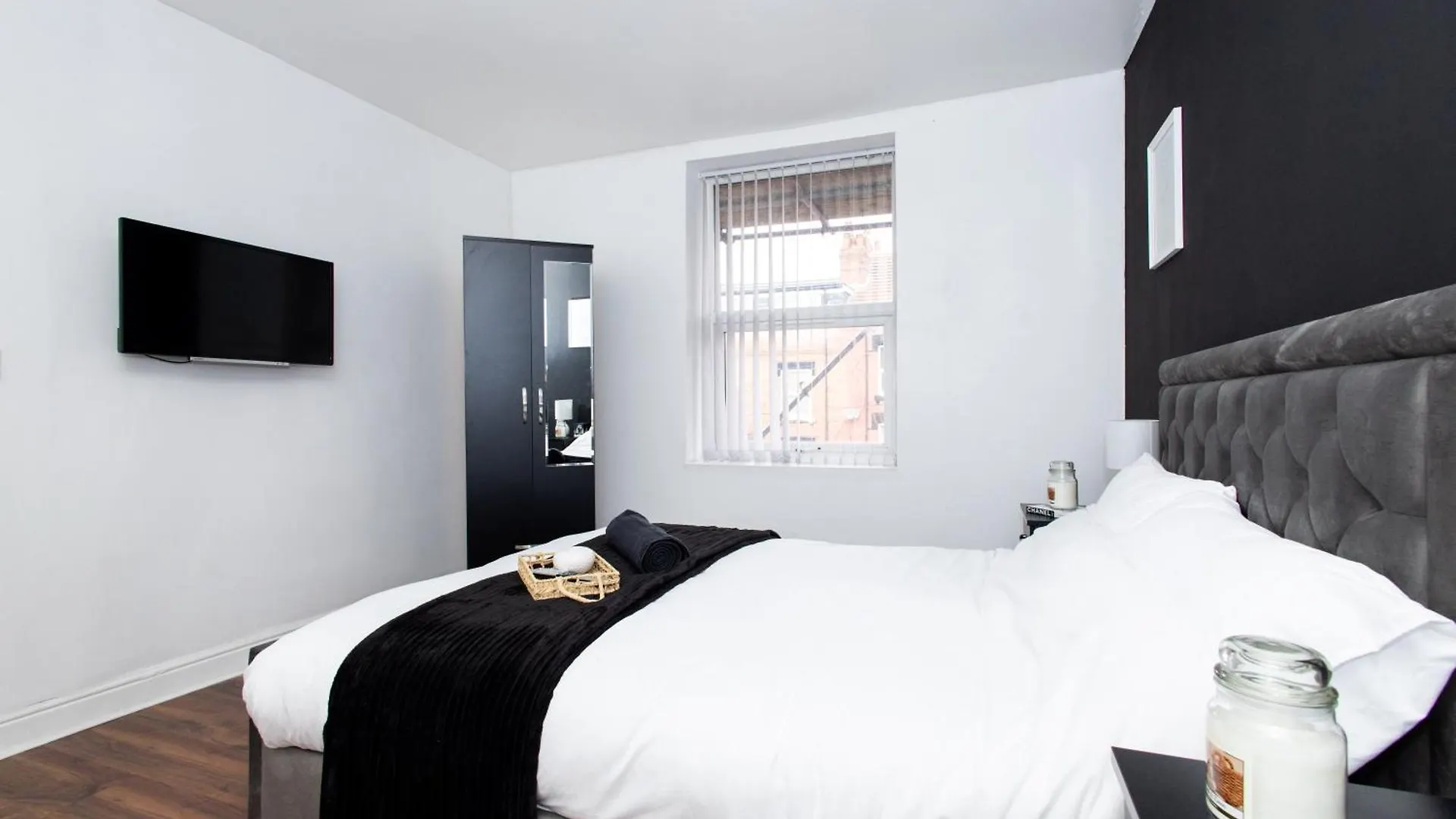 Cozy Home, Sleeps 4,Only 7Mins From Centre, Parking, Wifi & Netflix Leeds